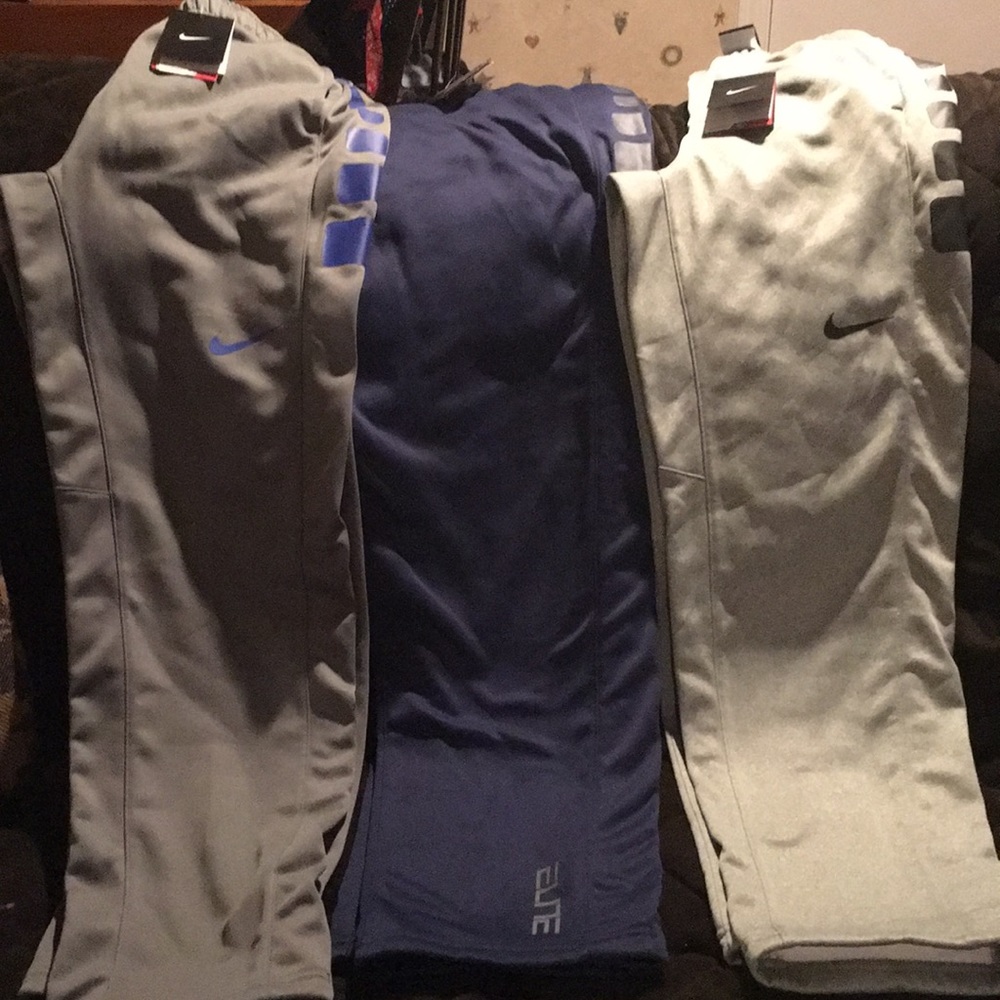 Boys Nike elite set of 3 therma-fit pants-NWT.